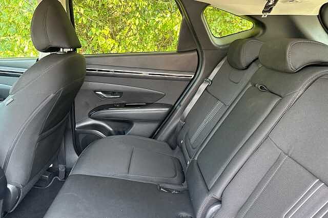 Hyundai TUCSON 1.6 TGDi Hybrid 230 Premium 5dr 2WD Auto Phantom Black