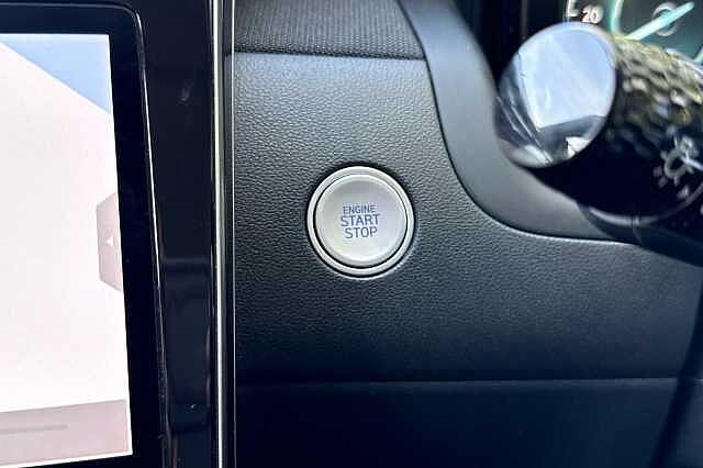 Hyundai TUCSON 1.6 TGDi Hybrid 230 Premium 5dr 2WD Auto Phantom Black