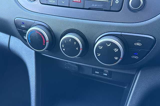 Hyundai i10 1.0 Play 5dr