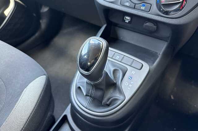 Hyundai i10 1.0 MPi SE Connect 5dr Auto